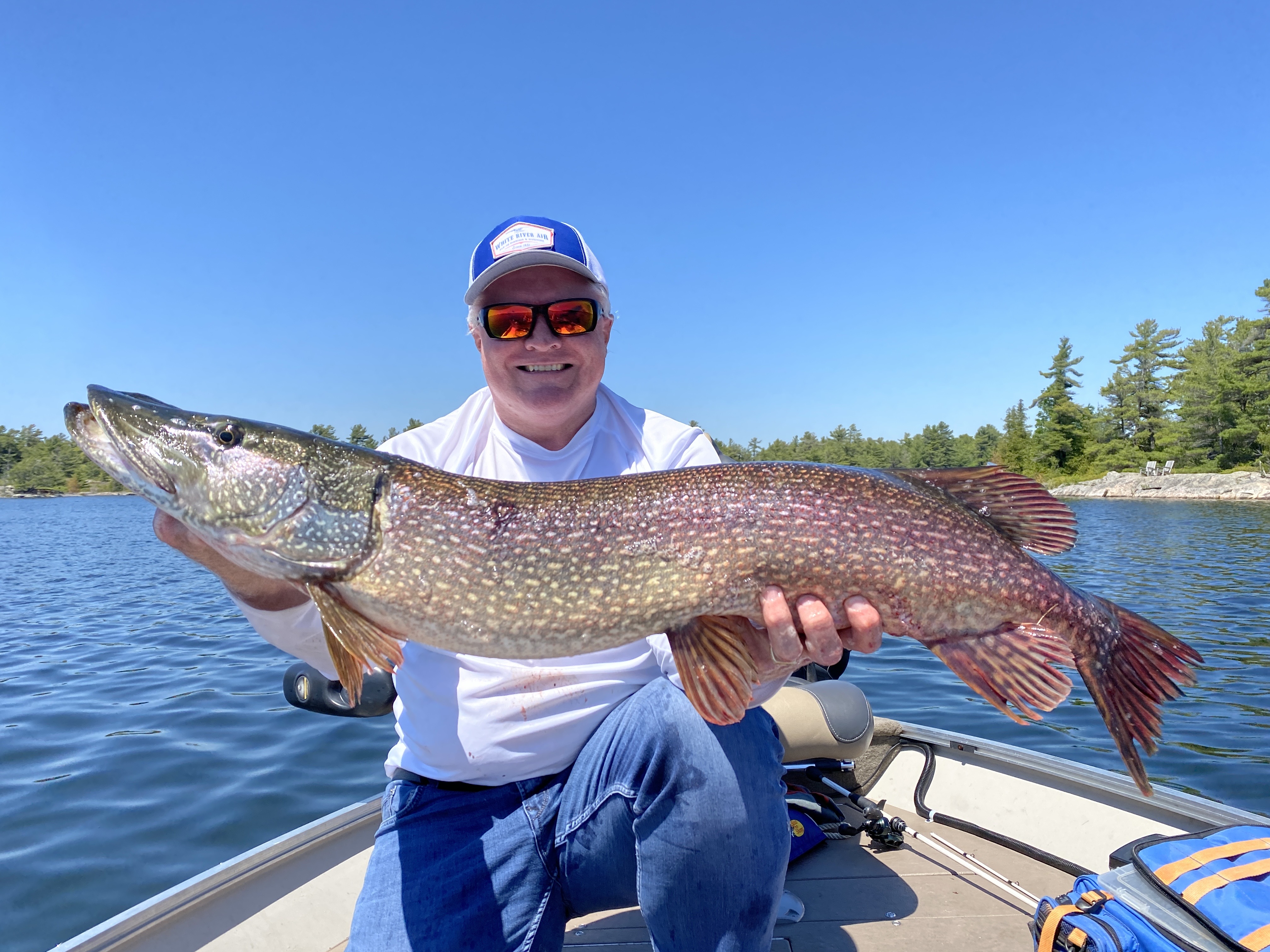 How to use Gord Pyzer's #1 rig for huge hardwater pike • Outdoor Canada